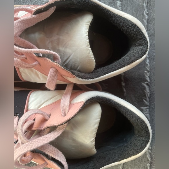 Women’s Chanel CC Logo Pink Sneakers sz 40 or US size 9.5 - Picture 9 of 13